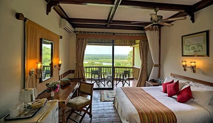Paraa Safari Lodge