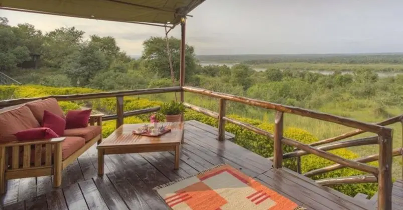 Paraa Safari Lodge
