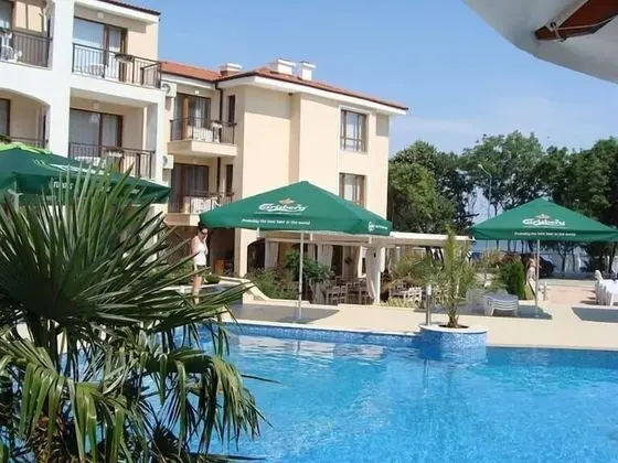 Hotel Paradise Bay - Havuz