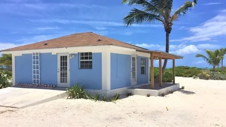 Paradise Beach - Lovers Hideaway