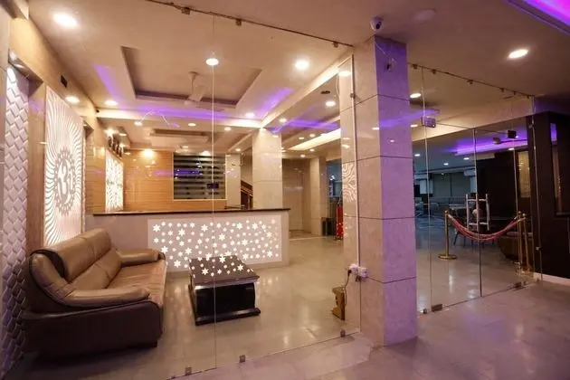 Paradise Ganga - A River Side Hotel - Lobi
