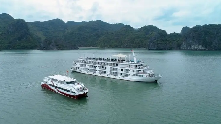 Paradise Grand Cruise
