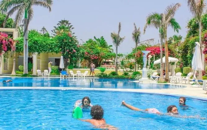 Paradise Inn Beach Resort - Havuz
