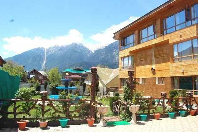 Paradise Inn