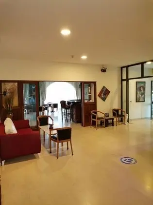 Paradise Hotel - Lobi
