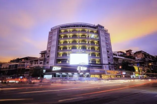 Paradise Hotel - Dış Mekan