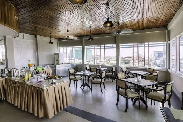 Paradise Hotel - Yerinde Yemek