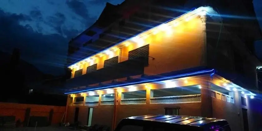 Paradise Hotel