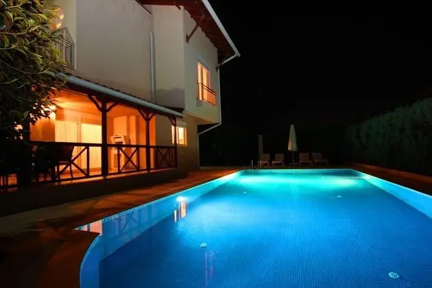 Paradise Town - Villa Lisa - Havuz