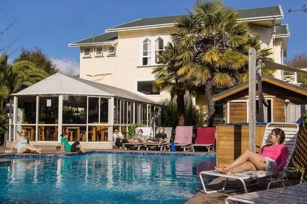 Paradiso Backpacker Hostel