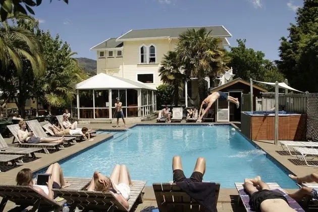 Paradiso Backpacker Hostel - Havuz