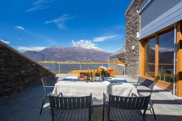 Paradiso del Lago T2