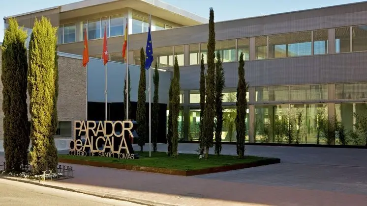Parador de Alcala de Henares - Dış Mekan