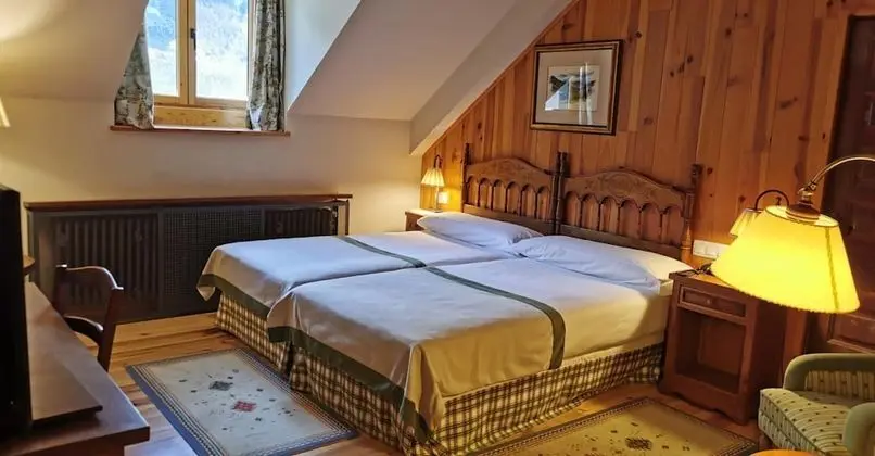 Parador De Bielsa Huesca - Oda