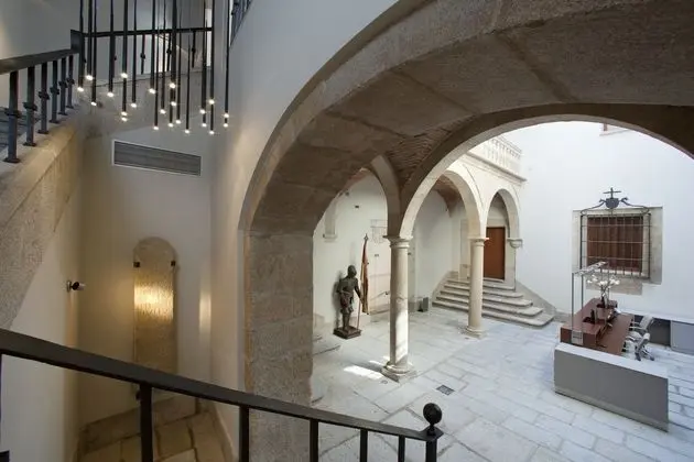Parador de Caceres - Lobi