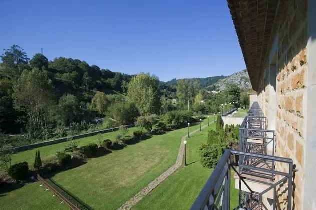 Parador De Cangas De Onis - Dış Mekan
