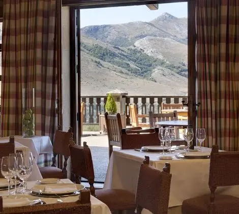 Parador de Cervera de Pisuerga - Yerinde Yemek