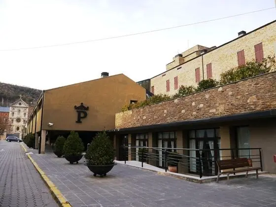 Parador de la Seu d'Urgell - Dış Mekan