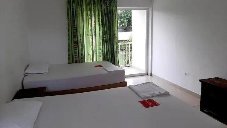 HOTEL PARADOR TROPICAL