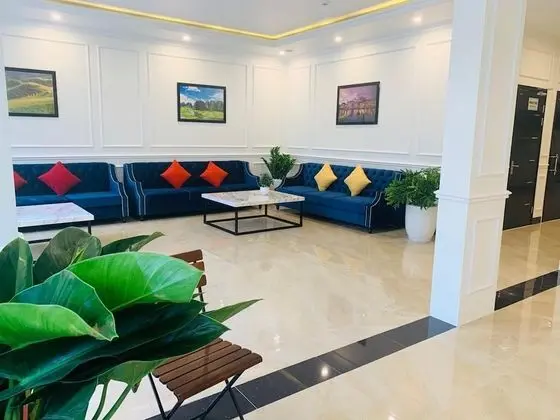 Paragon Noi Bai Hotel and Pool - Lobi