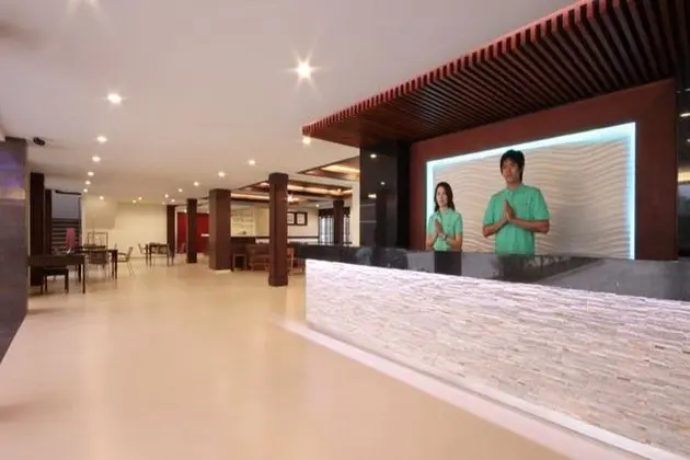 Paragon Suites Resort - Lobi