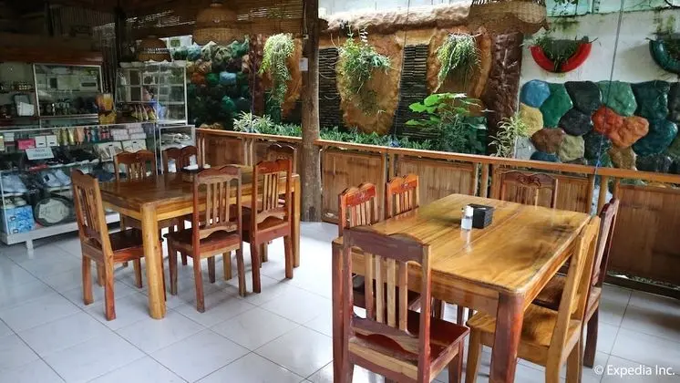 Villa Paraiso Resort & Apartelle - Yerinde Yemek