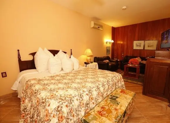 PARAMANTA LIFESTYLE HOTEL