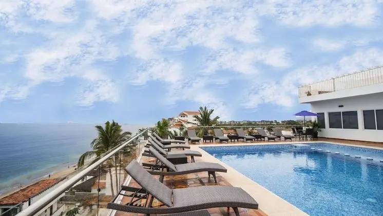 The Paramar Beachfront Boutique Hotel With Breakfast Included - Downtown Malecon - Havuz