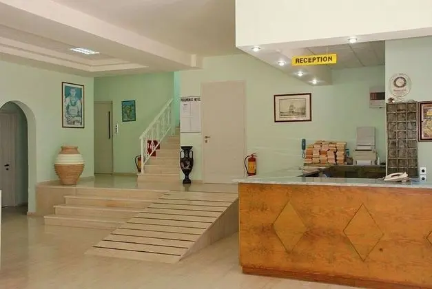 Paramonas hotel