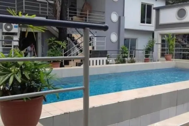 Paramount Luxury Serviced Apartment