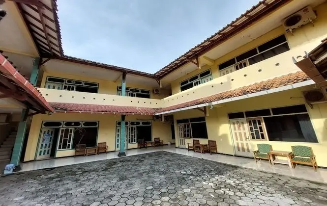HOTEL PARANGTRITIS WIDODO TUSTIYANI - Dış Mekan