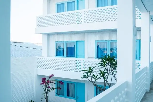 Paras Paros Marina Lodge