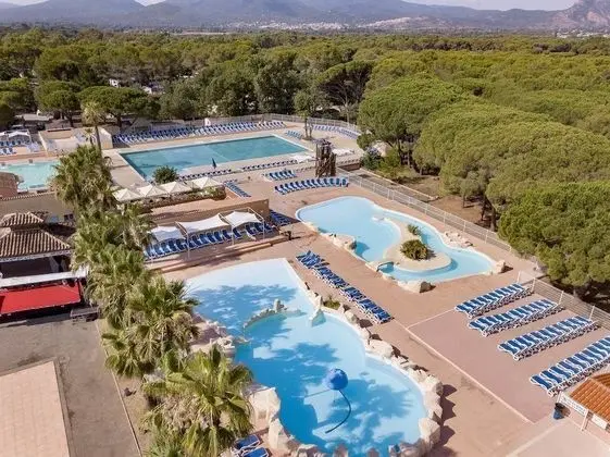 Parc Saint James Oasis Village