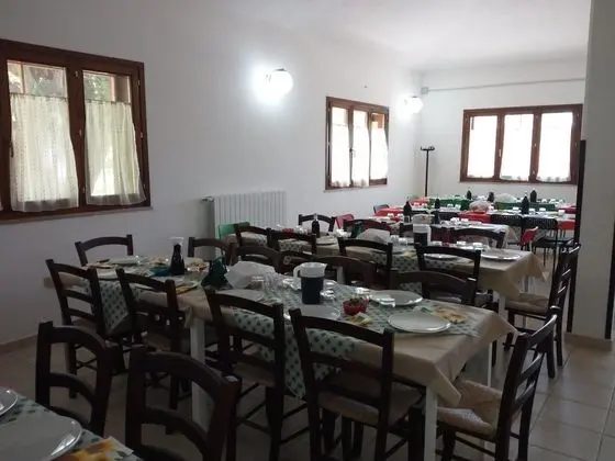Parco dei Crisciuni Villaggio Camping - Yerinde Yemek