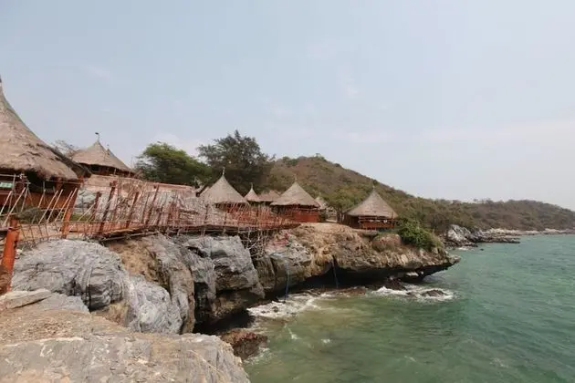 Paree Hut Resort Koh Sichang - Oda