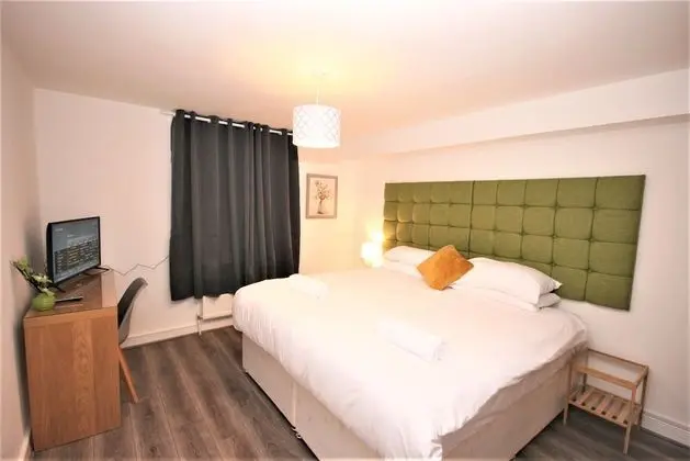 Parfett Guest House