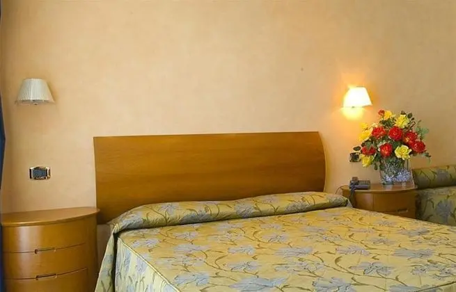 Hotel Parigi - Genel