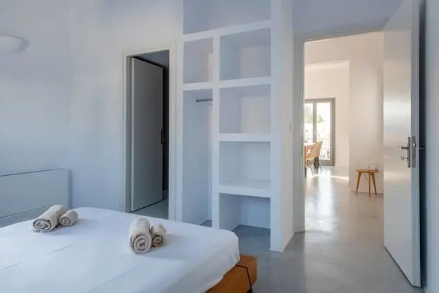 Parikia s Crossroad 3 Bedroom House - Oda