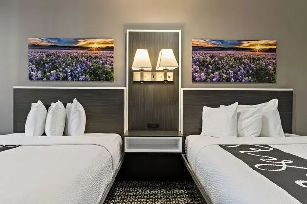Paris Inn & Suites - Öne Çıkan Resim