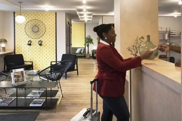Hotel Paris La Fayette - Lobi