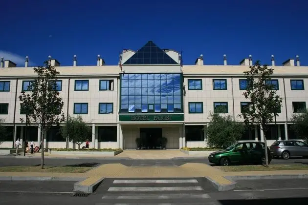 Hotel Parisi - 1