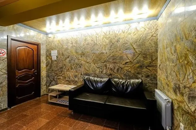 Parison Hotel - Lobi