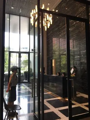 Park 24 Luxury Condo by ML - Lobi