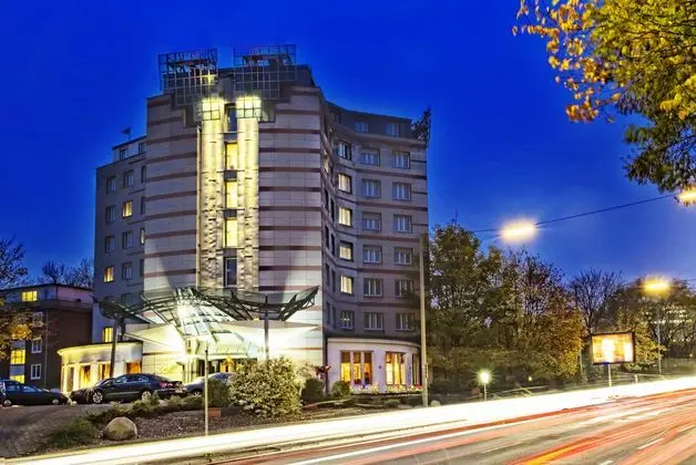 Park Hotel am Berliner Tor - Genel