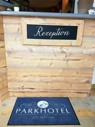 Parkhotel am Schloss - Lobi