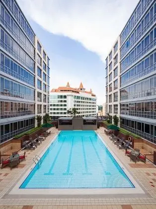 Park Avenue Clemenceau (SG Clean) - Havuz