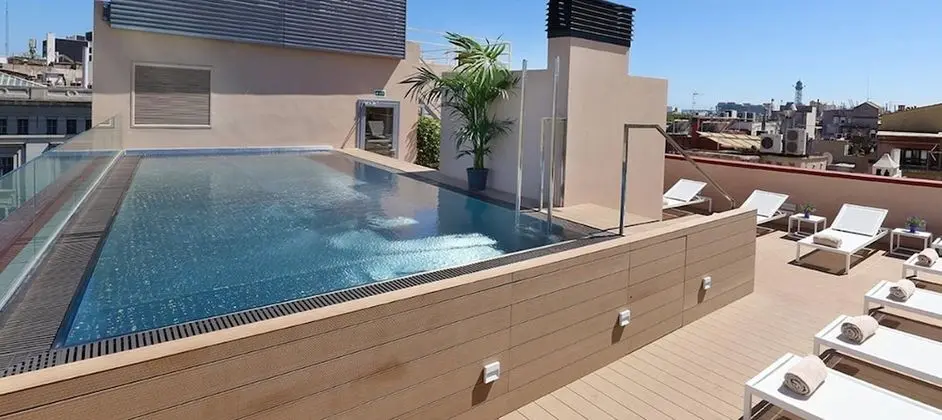 Park Hotel Barcelona - Havuz