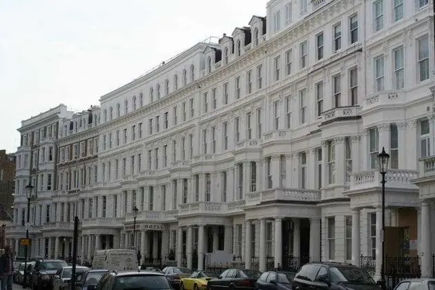 Park City Grand Plaza Kensington