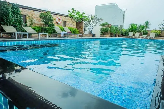 Park Village Rama II Serviced Suites & Residence - Havuz
