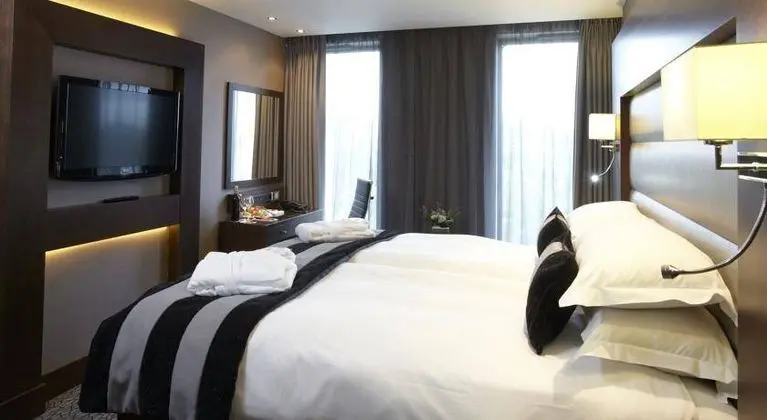 Park Grand London Heathrow